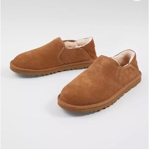 UGG chestnut , leather ,Kenton Slippers / booties . Men’s 9 , women’s 11, eu 42